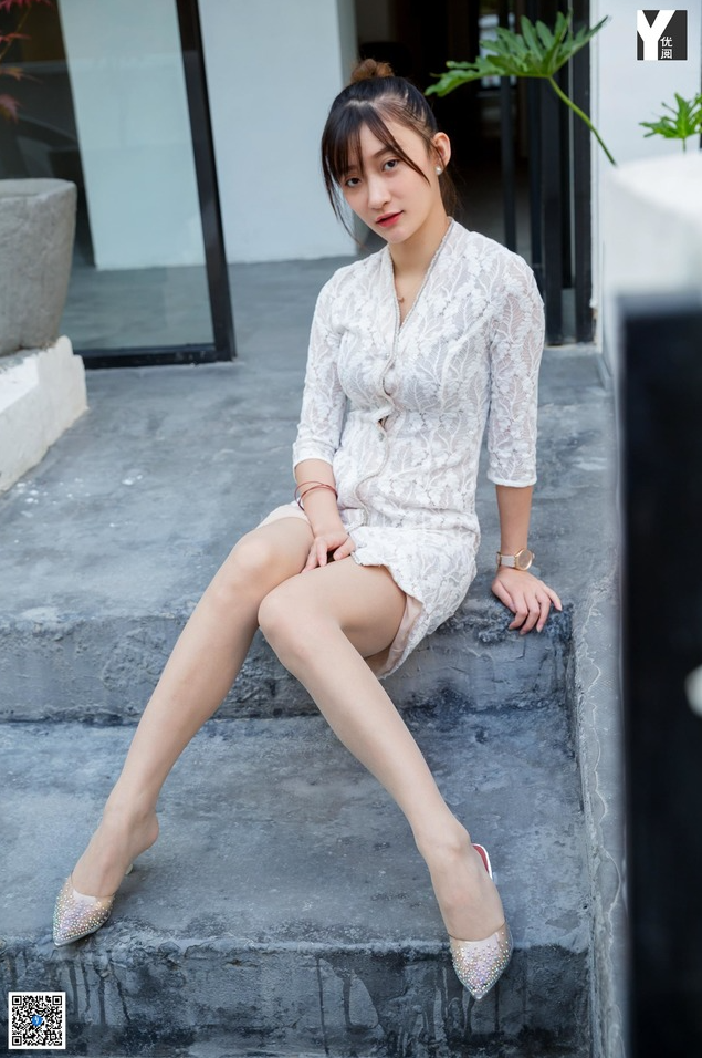 《IESS异思趣向 秋秋》会将你悄然拉入柔和又真实的幻想之中!