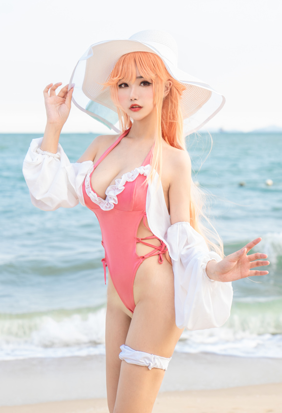 《Momoko葵葵》创造出既真实又富有想象力的写真作品!