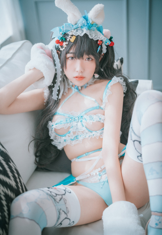 《SonSon》写真合集下载,高质量Cosplay作品全收录!