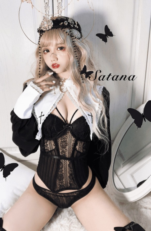 惊艳!《果咩酱w》写真曝光,教你看懂宅男心中的完美女友形象!