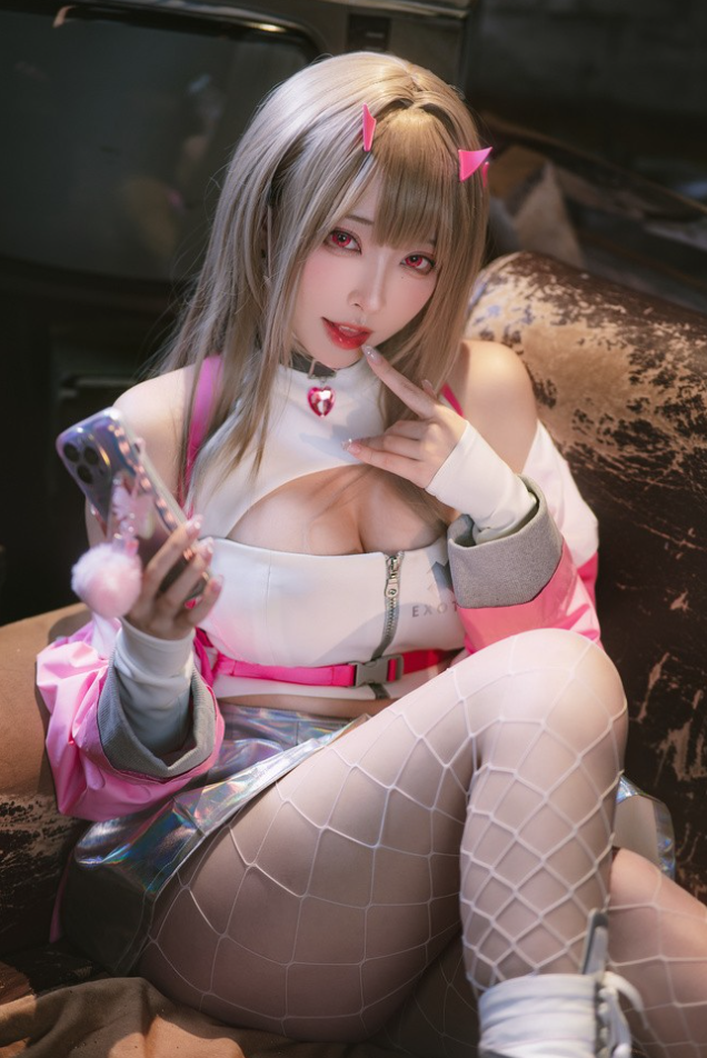 《宮本桜》个人写真系列推荐,魔法幻想与童话氛围的融合!