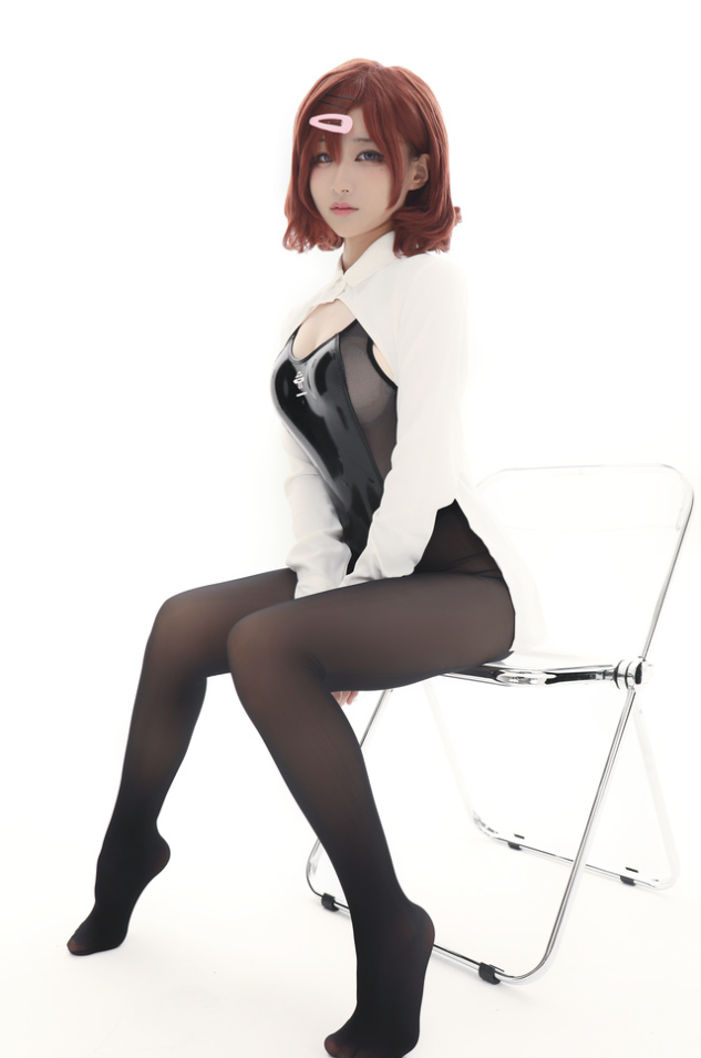 《幼愛Youmeko》最新写真合集,充分展示镜头下的角色塑造艺术