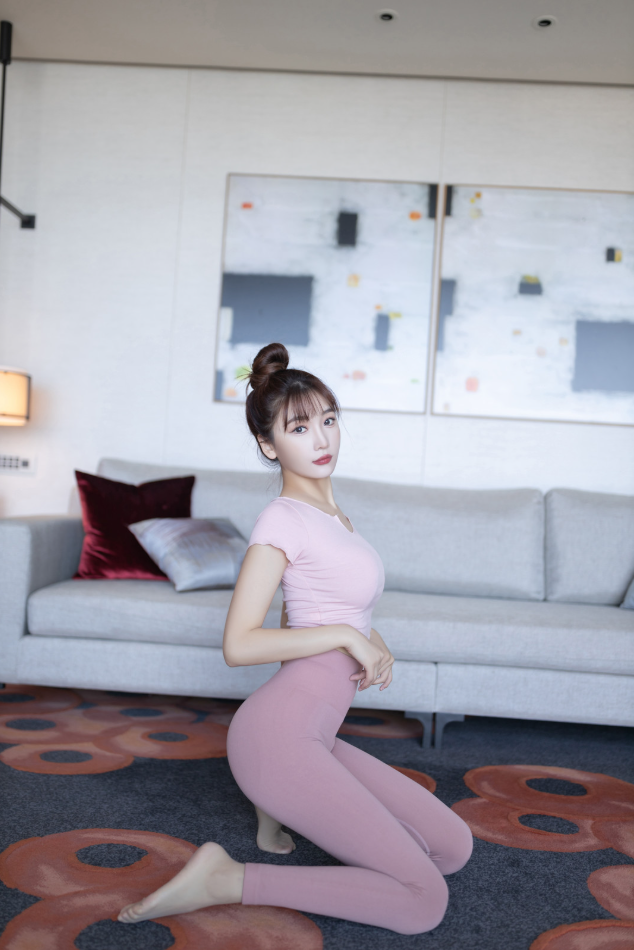 穿搭日记，《陆萱萱》演绎从职场到休闲的多样女性气质！