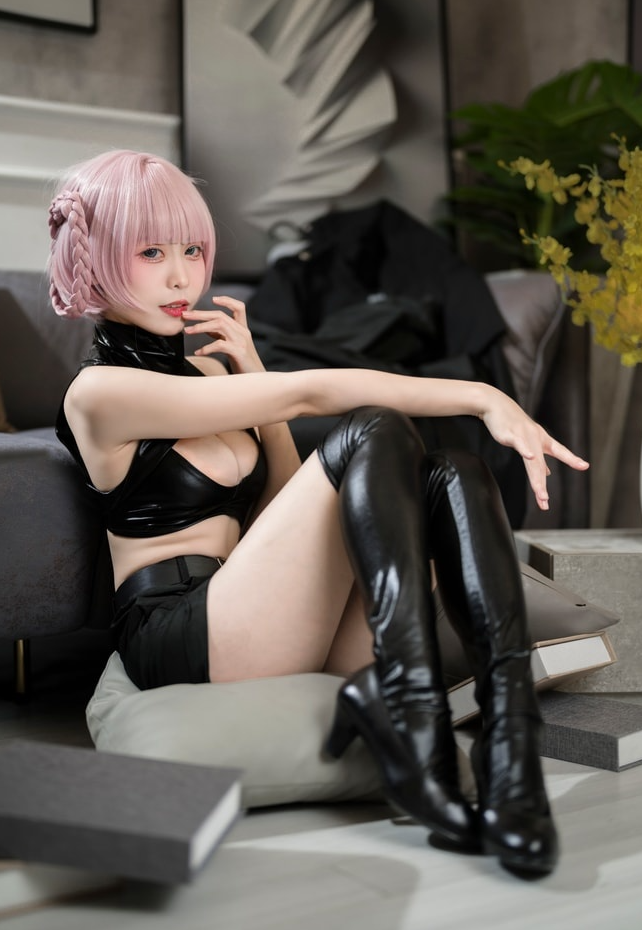 《樱岛嗷》Cos风写真图鉴，角色演绎与摄影风格深度呈现！