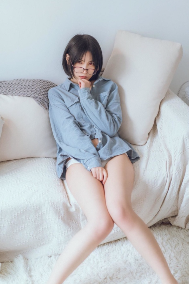 《逐月Su》写真图集欣赏,清新日常风格作品精选推荐!