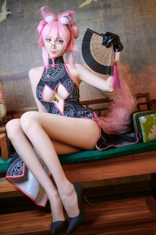 《青青子Js》 Cos作品大全，高清图集与角色演绎全览！