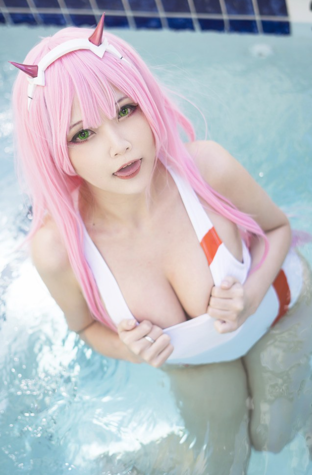 带你看《Hana Bunny》写真，眼神撩人到心动写真全能女神！