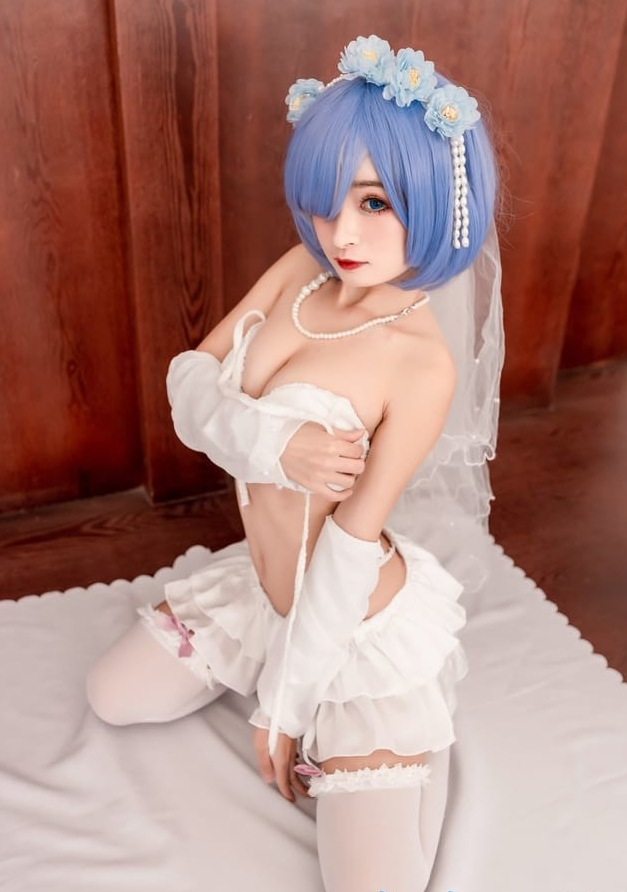 从泳池到婚纱主题,《九九八XY》角色扮演作品清新图集分享!