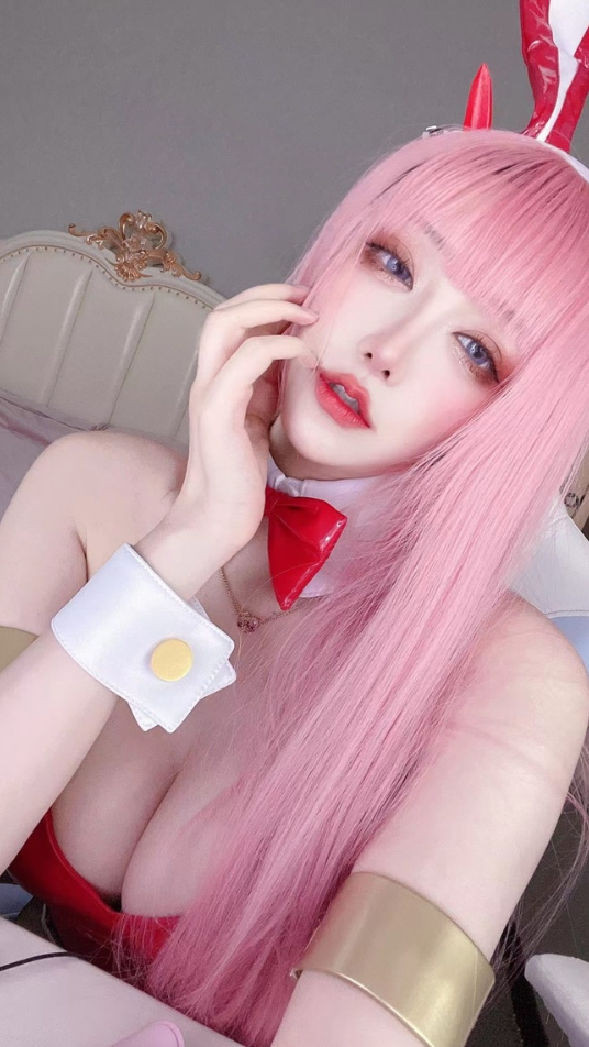 《啾小妍》写真整合发布，Cosplay风格多元合集持续更新！