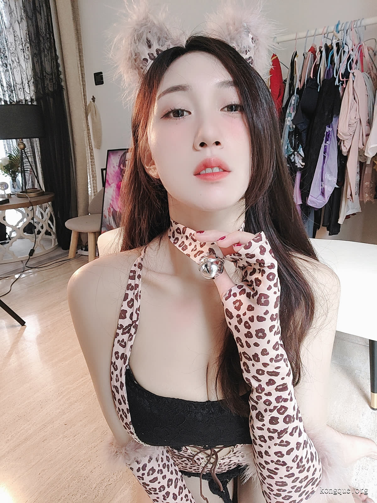 小玉吃果冻微密圈写真合集,最受欢迎的体操服、内衣、蕾丝系列图集!