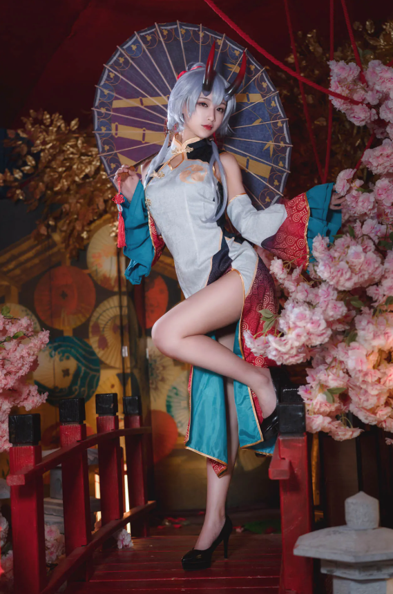 《铁板烧鬼舞W》写真作品欣赏,多风格高质量写真图集与角色演绎!