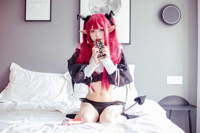 必看！神沢永莉写真合集目录，甜美萝莉与制服控的美图资源！