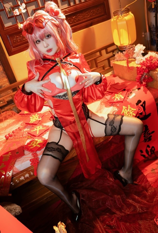 七七娜娜子写真高清合集下载 ，布洛妮娅与明日方舟主题美图精选！