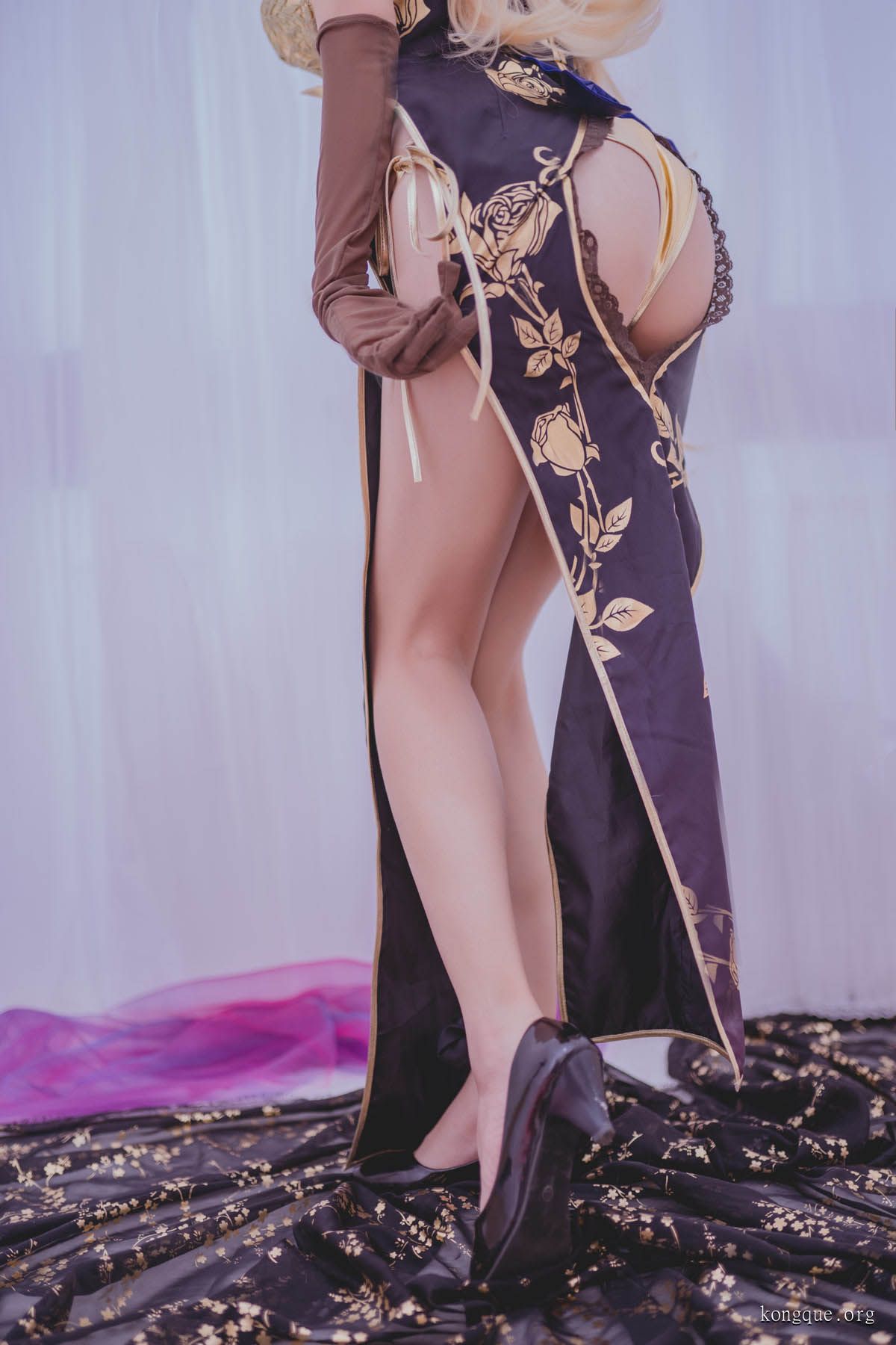 前羽_rr 高清 Cos 写真资源，从不知火舞到碧蓝航线角色全收录！