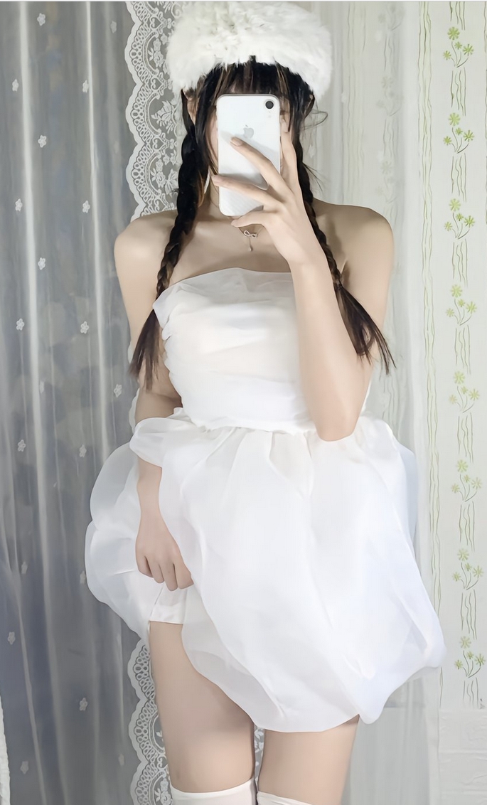 囧静微密圈写真合集,颜值与身材俱佳的时尚达人!