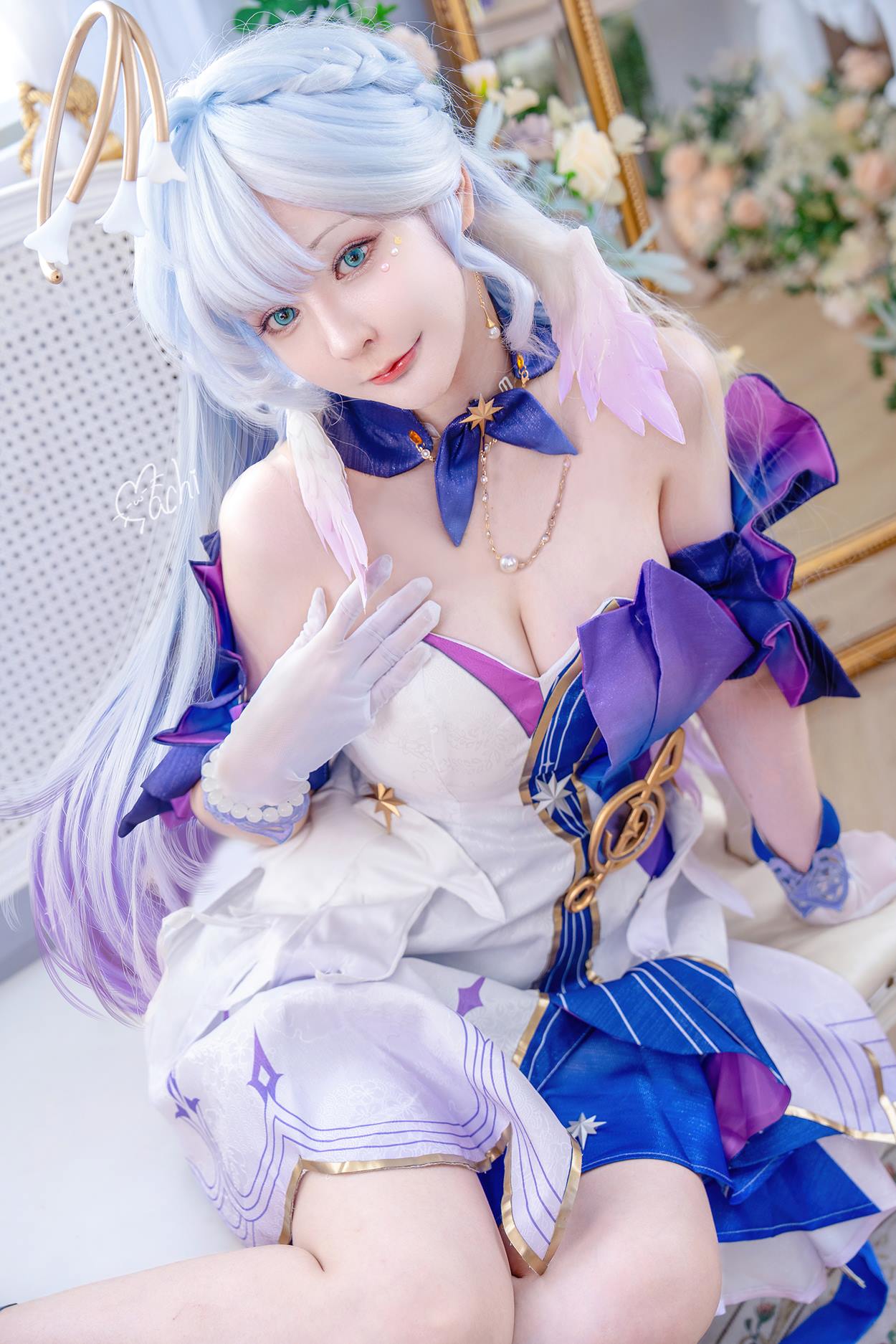 从画作到舞台 ， Machi馬吉跨界成为画师与 Coser 的创意历程！