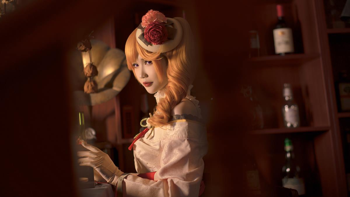 花兮_honoka写真资源合集，高人气动漫博主的私房美图！