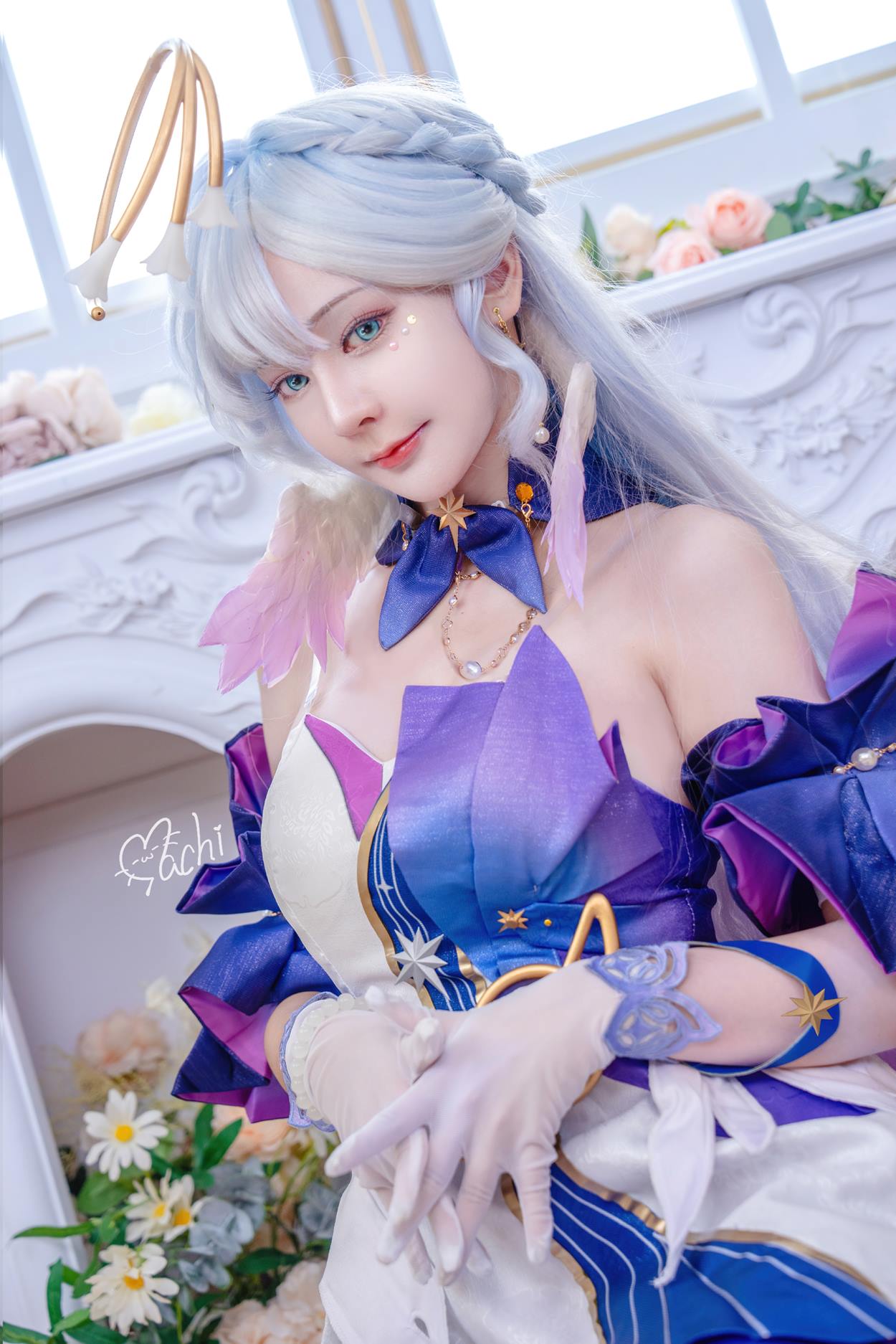 从画作到舞台 ， Machi馬吉跨界成为画师与 Coser 的创意历程！