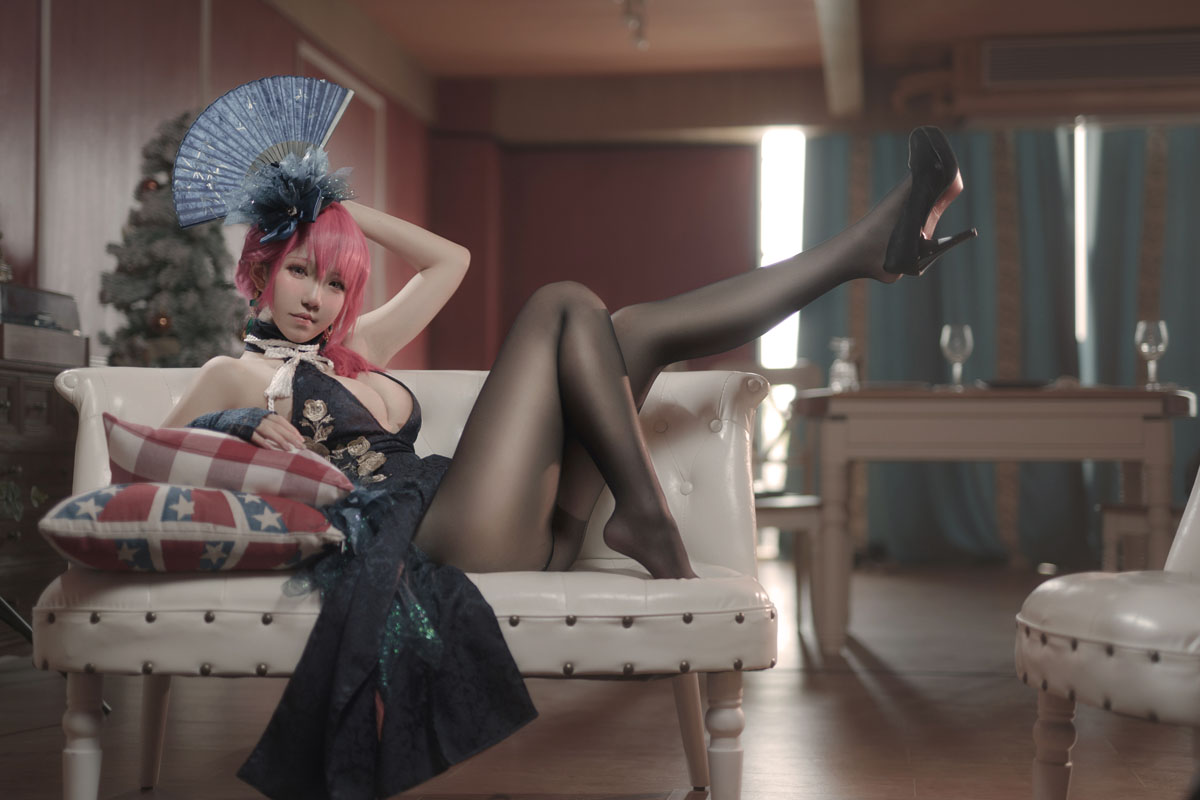 阿薰kaOri高清写真图集,校园制服到精灵妆的百变魅力!